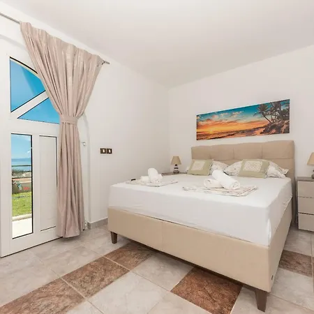 Konukevi Bozica - Sea View Stone With Free Parking