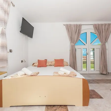 Konukevi Bozica - Sea View Stone With Free Parking