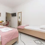 Bozica - Sea View Stone With Free Parking 게스트하우스 3*