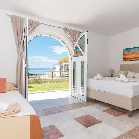 Bozica - Sea View Stone With Free Parking * Makarska