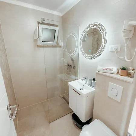 Bozica - Sea View Stone With Free Parking Guest house Makarska