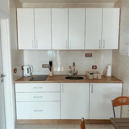 Bozica - Sea View Stone With Free Parking Makarska