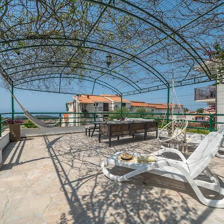 Bozica - Sea View Stone With Free Parking 3*