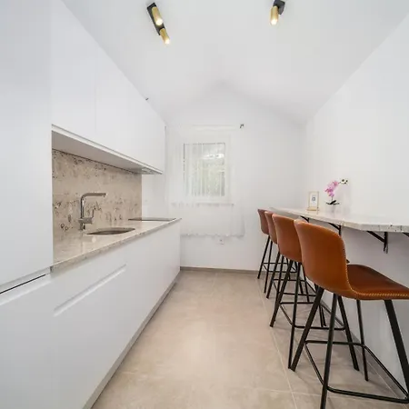 Guest house Bozica - Sea View Stone With Free Parking