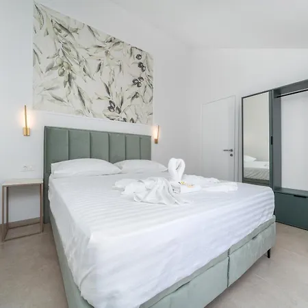 Bozica - Sea View Stone With Free Parking Guest house