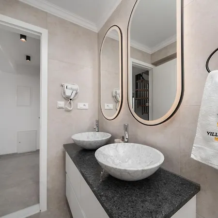 Bozica - Sea View Stone With Free Parking Guest house 3*