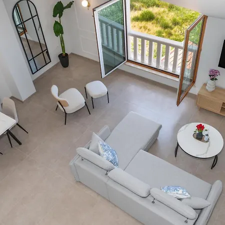 Bozica - Sea View Stone With Free Parking Guest house Makarska