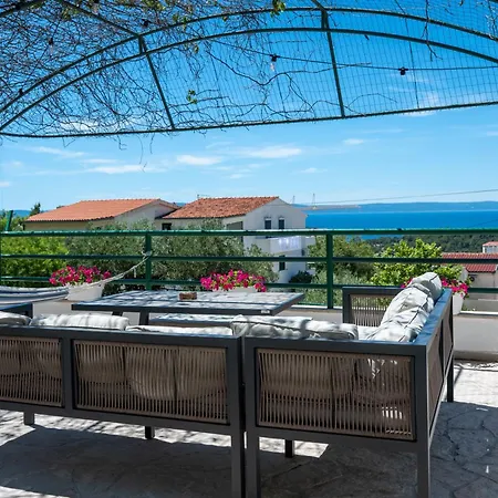Bozica - Sea View Stone With Free Parking Makarska