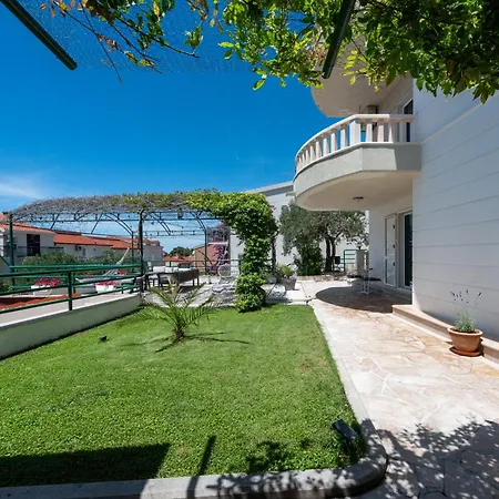 Bozica - Sea View Stone With Free Parking 3*