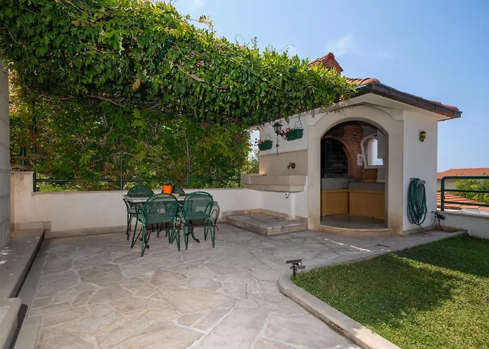 Bozica - Sea View Stone With Free Parking Konukevi Makarska