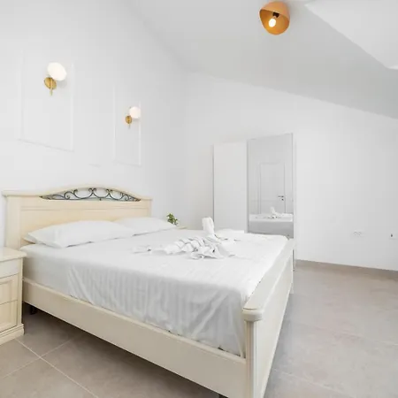 Bozica - Sea View Stone With Free Parking 3* 마카르스카