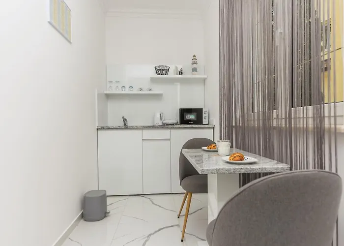 Bozica - Sea View Stone With Free Parking Makarska