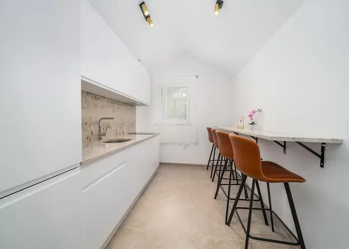 Gasthuis Bozica - Sea View Stone With Free Parking